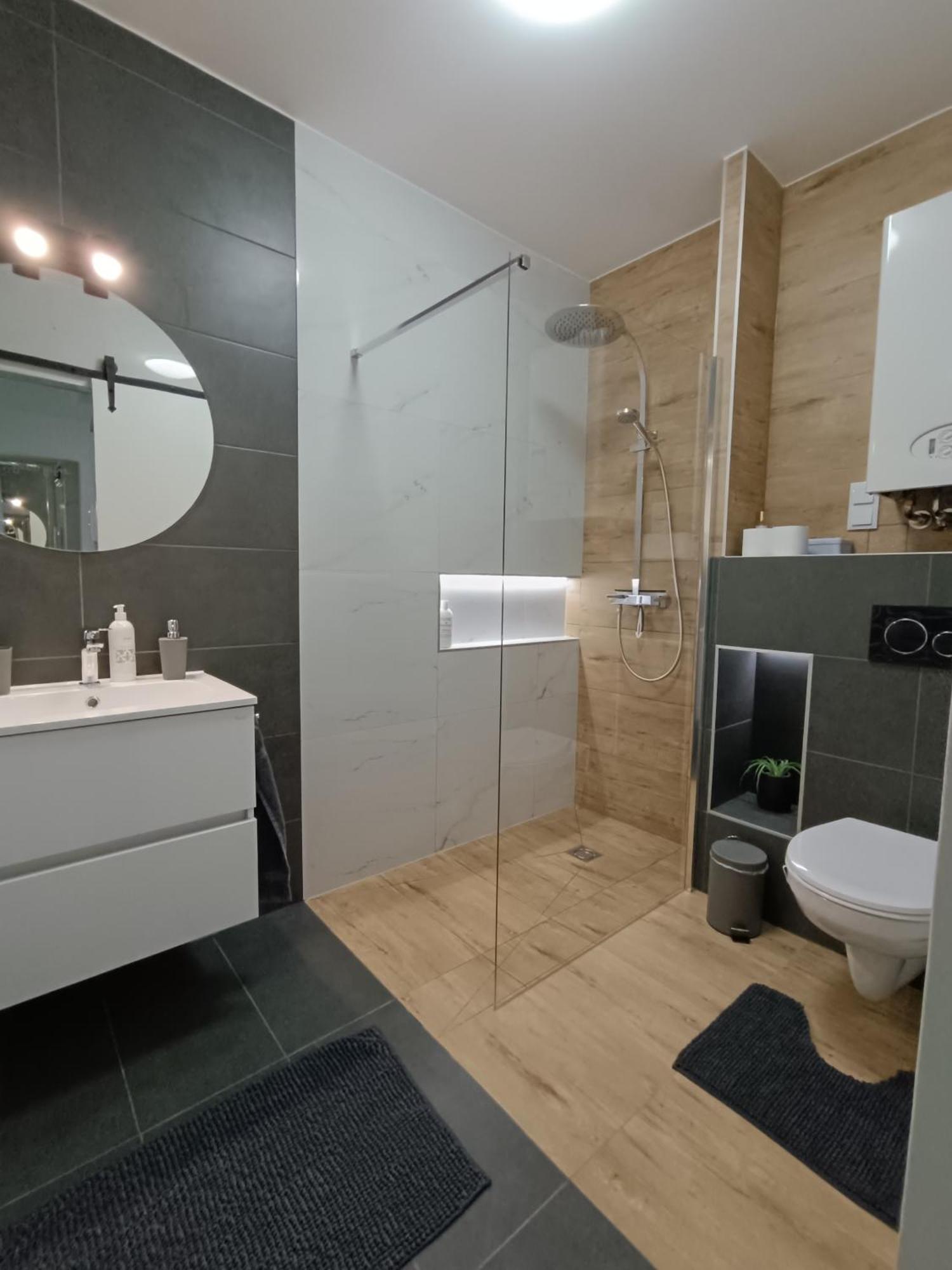 Room In The City 2 Sopron Exterior foto